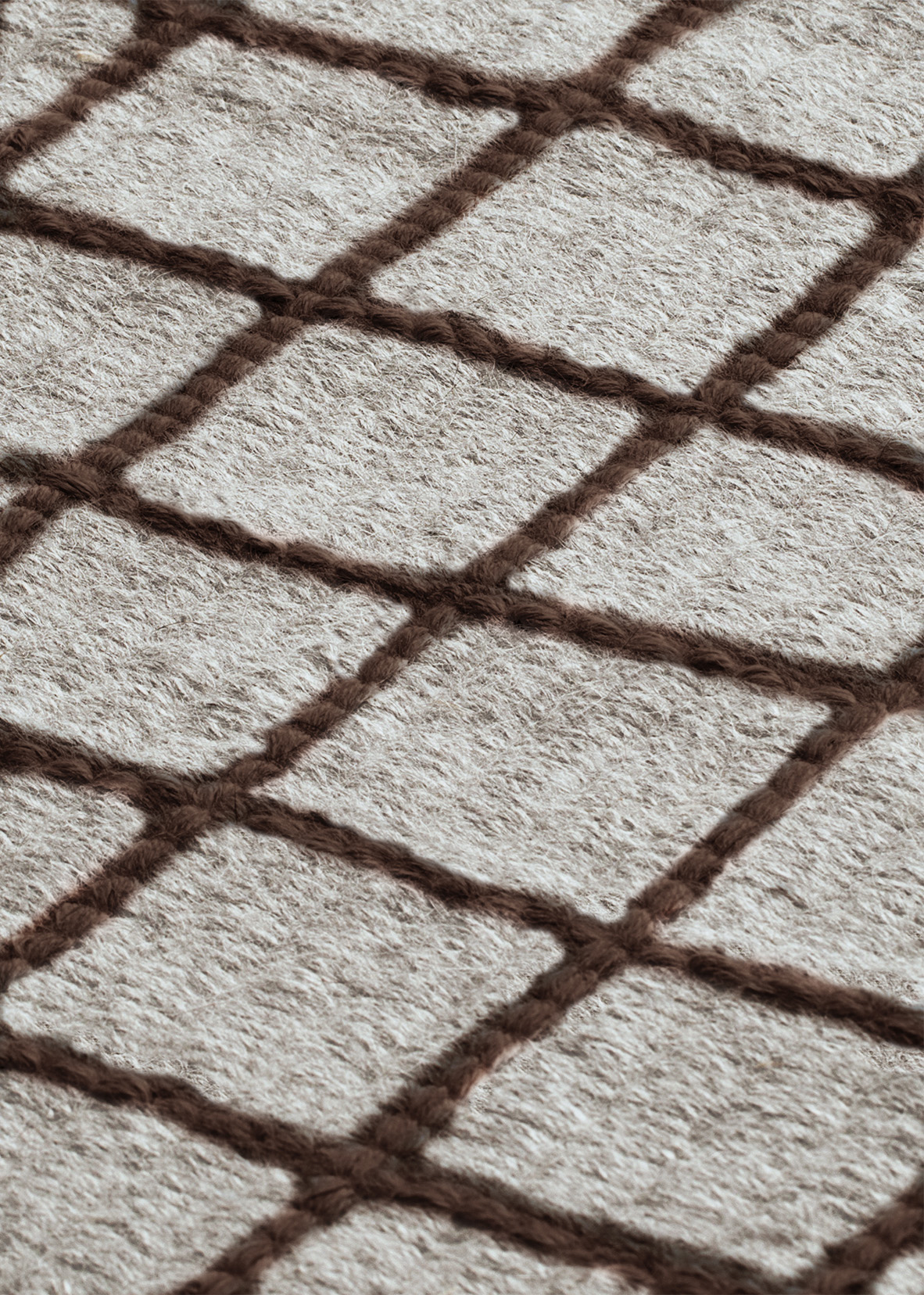 Fifty – Brown Natural White